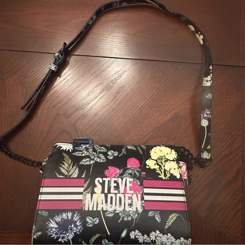 Steve Madden Black Floral Crossbody Bag 🆕